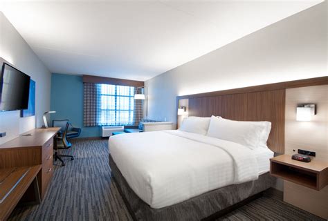 HOLIDAY INN EXPRESS QUANTICO - STAFFORD, AN IHG HOTEL $109 ($̶1̶2̶6̶) - Updated 2023 Prices ...