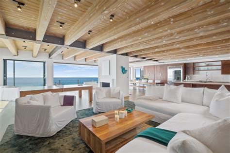 Matthew Perry Lists Malibu Beach Home for Sale for $14.95 Million ...