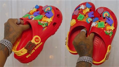 CROCS x LUCKY CHARM COLLAB UNBOXING REVIEW & ON FEET TRY ON | FT ...