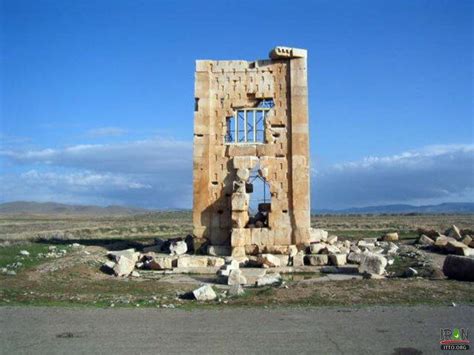 Tomb of Cambyses II Photo Gallery - Iran Travel and Tourism