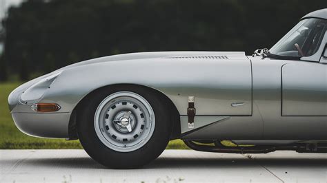 A Stunning 1963 Jaguar E-Type Lightweight Goes To Auction - IMBOLDN