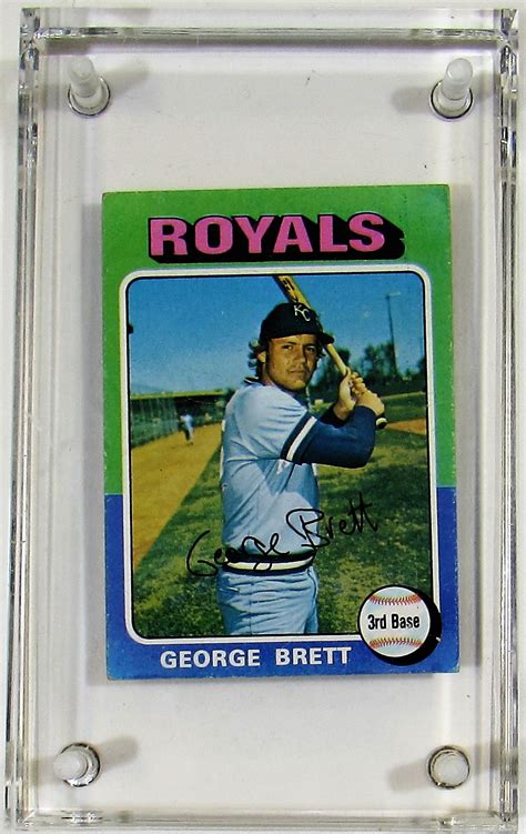 Lot Detail - 1975 Topps George Brett Rookie Card