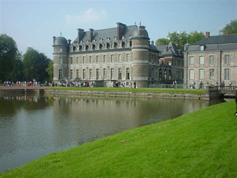 Chateau de Beloeil (Beloeil Castle) - 2021 All You Need to Know BEFORE ...