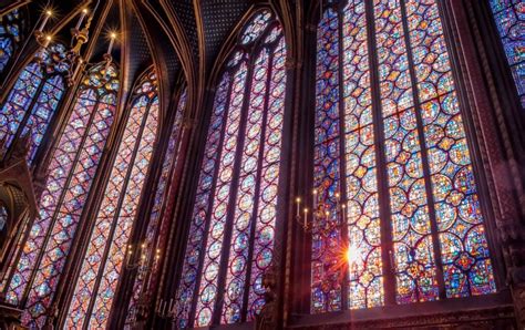 The Dazzling Stained Glass Windows of Sainte-Chapelle - Paris Perfect