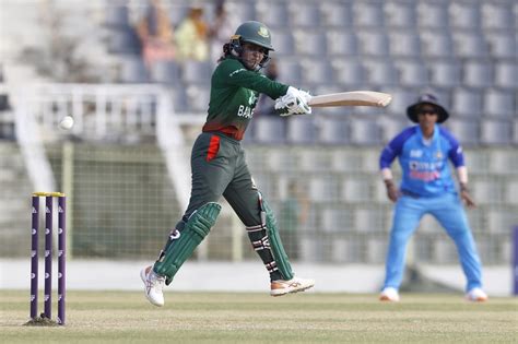 Nigar Sultana was the lone ranger for Bangladesh with the bat | ESPNcricinfo.com