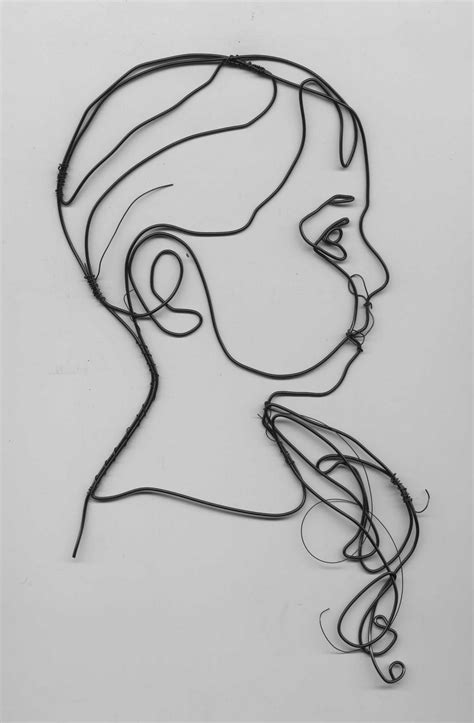 Wire portraits -- Fund-raiser | Templeton Sculpture Blog | Wire art, Wire drawing, Trash art