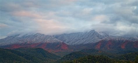 Best Sections of the Appalachian Trail to Hike in the Fall