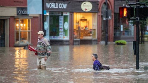 More than 100 rescued from floodwaters in Vermont