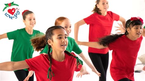 Jingle Bells Dance | Christmas Dance Song Choreography | Christmas Dance Crew Accordi - Chordify