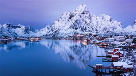 Fonds d'ecran 2560x1440 Norvège Hiver Montagnes Lac Maison Soir Reine Neige Villes télécharger photo