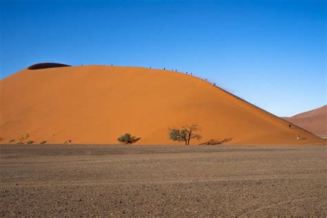 Sossusvlei, Namib Desert, Namibia in 2020 | Cool places to visit ...