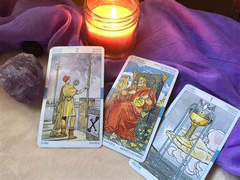 Love Tarot Card Reading and More: The Different Types of Card Readings