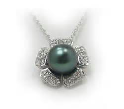 Tahitian Black Pearl Pendant | Black Pearl with Chain Necklace