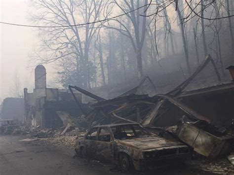 3 Dead in Tennessee Wildfire, Officials Say - ABC News