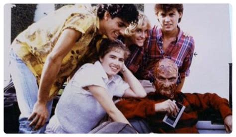 30 Awesome Behind the Scenes Photos From Horror Movies