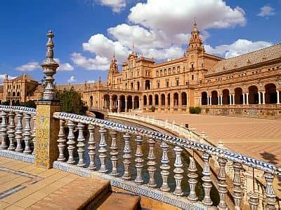 Seville climate: weather by month, temperature, rain - Climates to Travel