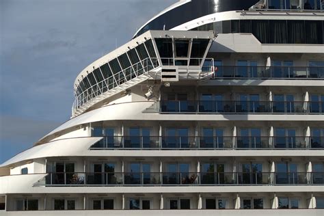 How to Choose The Best Deck on Cruise Ship - Touristwire