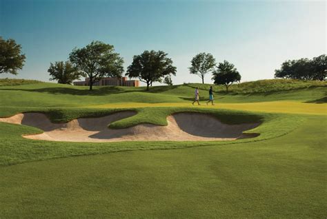 Four Seasons Resort and Club Dallas at Las Colinas - SwingU Clubhouse