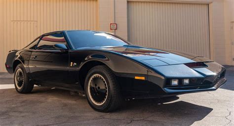 George Barris’ Knight Rider KITT Replica Looks Like Loads Of Fun And Won’t Break The Bank ...