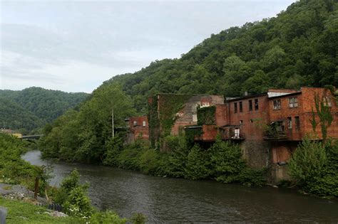 Decline along West Virginia’s King Coal Highway