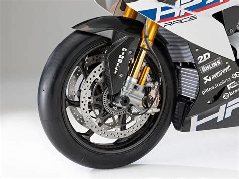 BMW HP4 RACE Specs Unveiled: 215 HP, 377 lbs. (+ video)