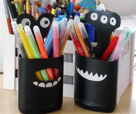 DIY Plastic Bottle Pencil Holder - Hative