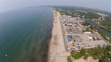 High Definition Wasaga Beach Webcam From Canada.