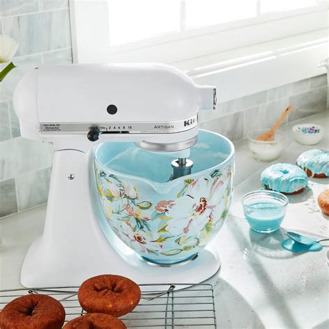 5 of KitchenAid's Prettiest Mixer Bowls | Taste of Home