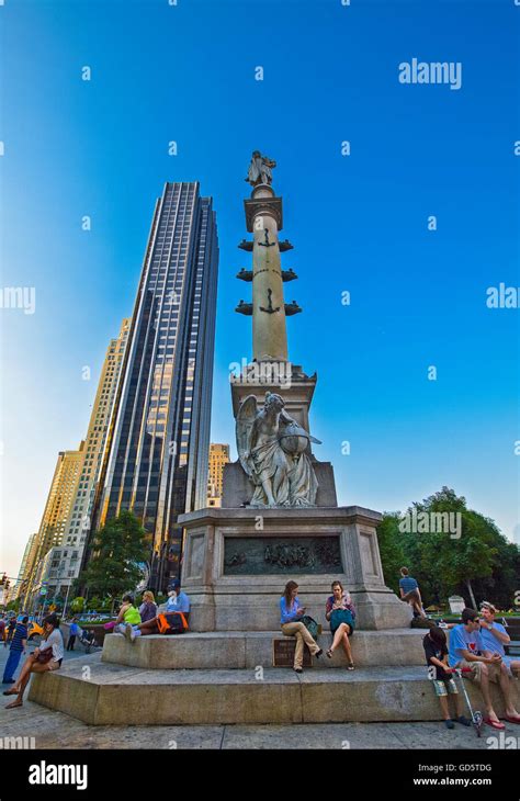 U.S.A., New York,Manhattan,people in Columbus Circus Stock Photo - Alamy