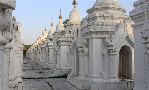 IMG_3077 | Inside Kuthodaw pagoda complex | Allan Grey | Flickr