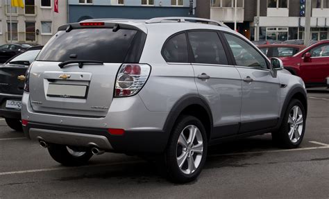 File:Chevrolet Captiva LTZ 2.2 D 4WD (Facelift) – Heckansicht, 18. März 2012, Wuppertal.jpg ...