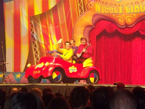 Courtright Family: Wiggly Circus