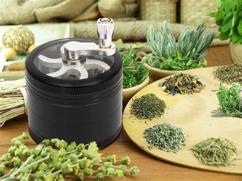 Best Herb Grinder Review In 2021 | Buyer’s Guide