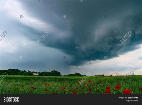 Tornado Twister Image & Photo (Free Trial) | Bigstock