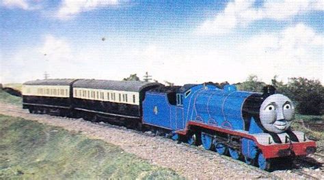 Image - GordonwithExpressCoaches.PNG - Thomas the Tank Engine Wikia