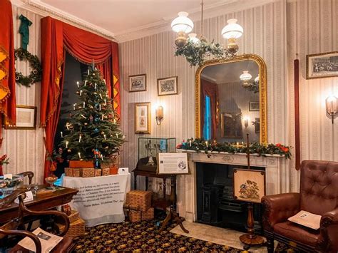 Charles Dickens House in London - Ultimate Visitor's Guide (2023)