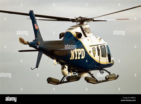 Nypd helicopter over new york hi-res stock photography and images - Alamy