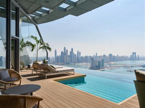 Infinity pools in Dubai: Where to find the most Instagrammable ones