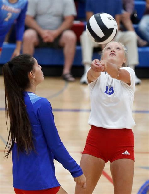 IHSAA volleyball: Emma Halter exceeding the hype with Roncalli