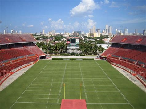 I actually miss the Orange Bowl. Also, the Orange Bowl Parade. | Orange bowl, South florida ...