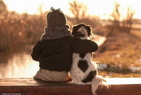 EL MEJOR AMIGO DE UN NIÑO. CONMOVEDORAS IMÁGENES DE UN NIÑO DE 2 AÑOS Y ...