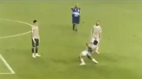 Soccer ball tricks : r/Unexpected