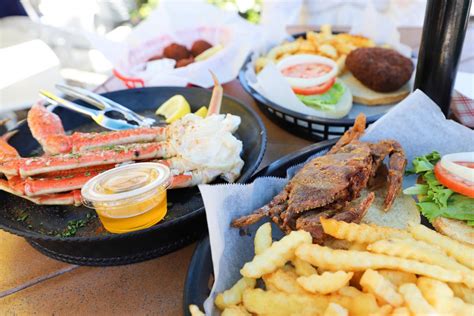 Sting Ray’s Seafood on Tybee Island Serves Up Fresh Seafood and Live Music | VisitTybee.com