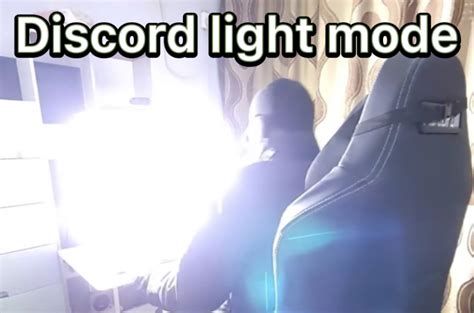 Discord light mode - Memes