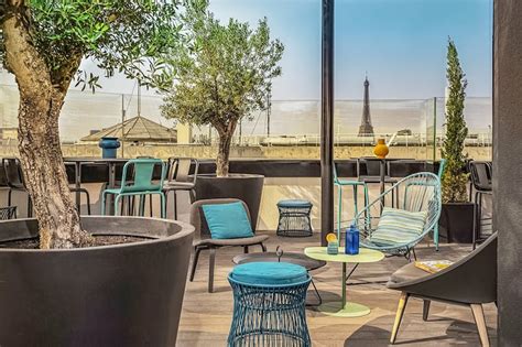 10 Great Rooftop Restaurants in Paris - Paris Restaurants with Amazing Views - Go Guides