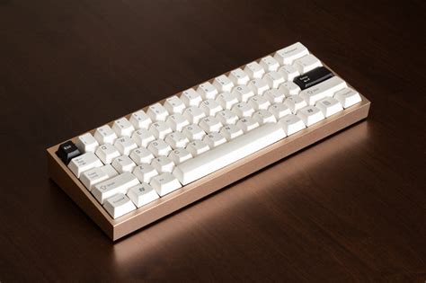 JMK – This is a site where a nobody shares his own opinions and reviews on mechanical keyboards.