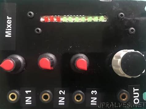 Eurorack 4-channel mixer with VU meter - jpralves.net