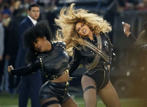 Beyoncé Sacks the Super Bowl Halftime Show | The New Yorker