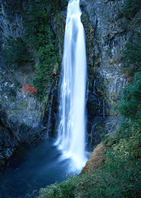 Waterfalls - Mountains & Waterfalls Photo (8243777) - Fanpop