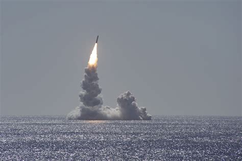 U.S. Navy Ohio-Class Sub Test Launches Ballistic Missile | RealClearDefense